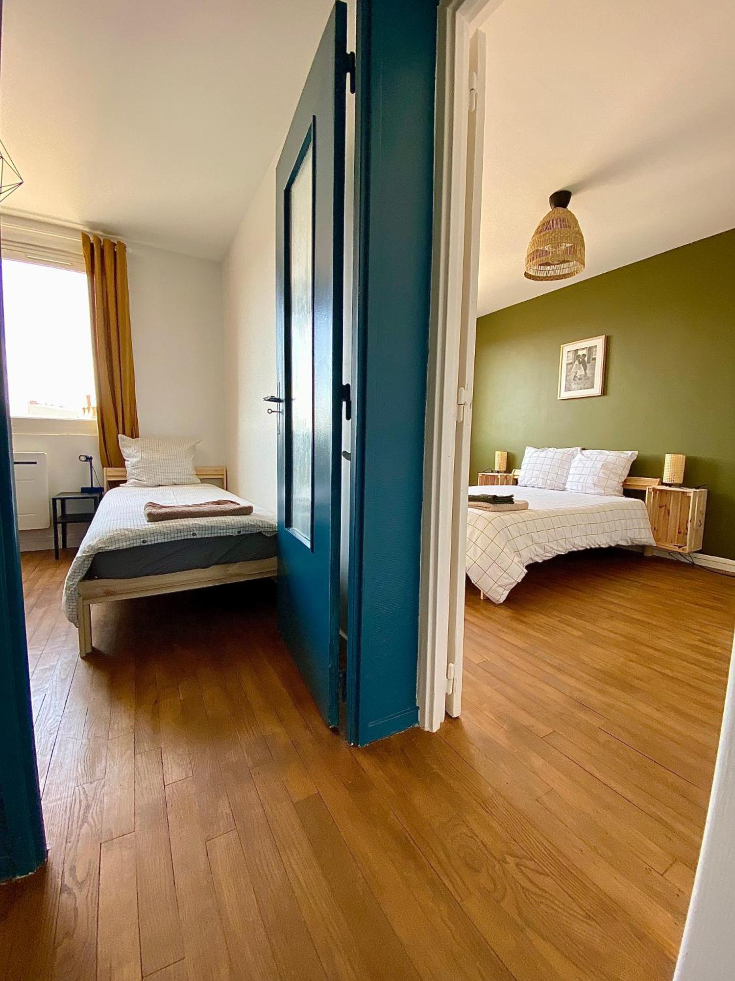 Centre Ville Dijon Wilson *Chez Charles* 2Ch Bagian luar foto